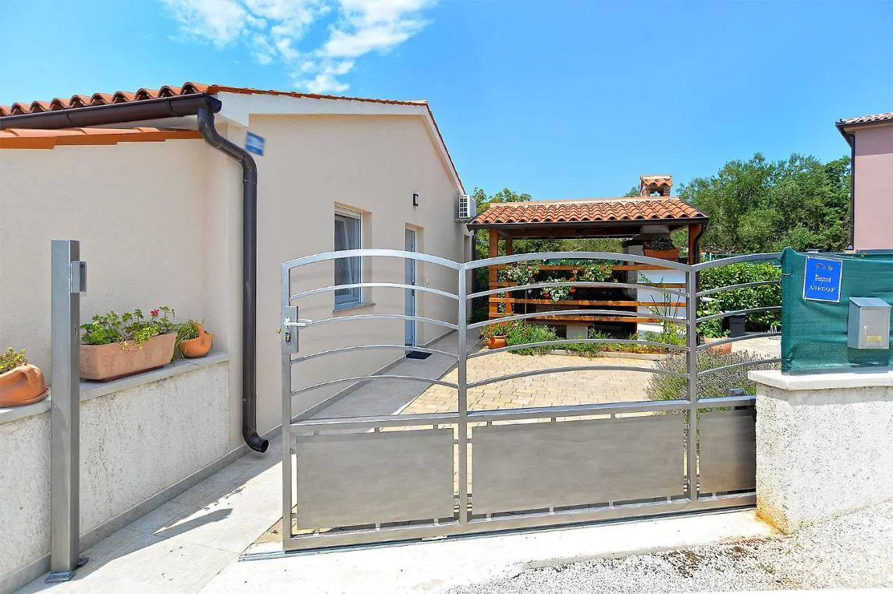 House Peroj 2195 Villa Holiday home